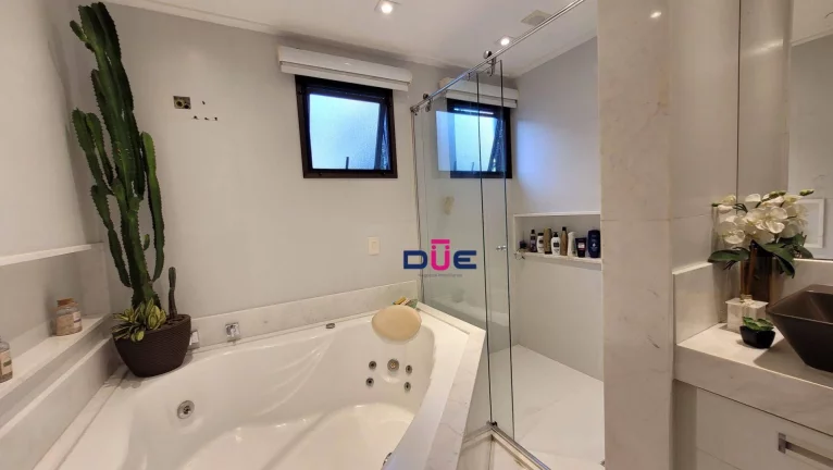 Imagem Apartamento com 4 dormitórios à venda, 214 m² por R$ 2.850.000,00 - Boqueirão - Santos/SP