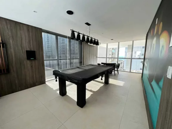 Imagem Apartamento mobiliado com 3 dormitórios sendo 3 suítes e 2 vagas de garagem em Balneário Camboriú/SC