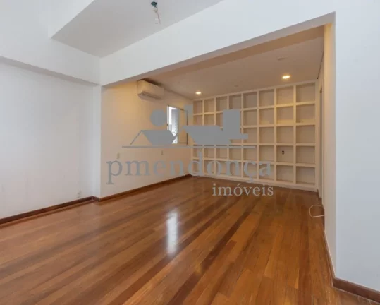 Imagem Cobertura triplex à venda na Vila Madalena, com 2 suítes e 03 vagas, 280m²