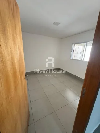 Imagem Casa a venda no bairro Tijucal, próximo a Avenida das Torres. 03 Quartos sendo 01 suite