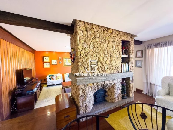 Imagem Cobertura com 4 dormitórios à venda, 398 m² por R$ 2.690.000,00 - Agriões - Teresópolis/RJ