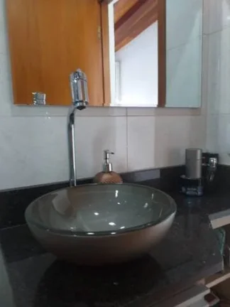 Imagem Cobertura Sem Condomínio com 105 m² 2 Dormitórios 1 Vaga de Garagem