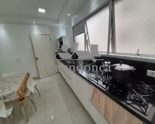 Imagem Apartamento á venda em Higienópolis com 4 dormitórios e 3 vagas, 191m².