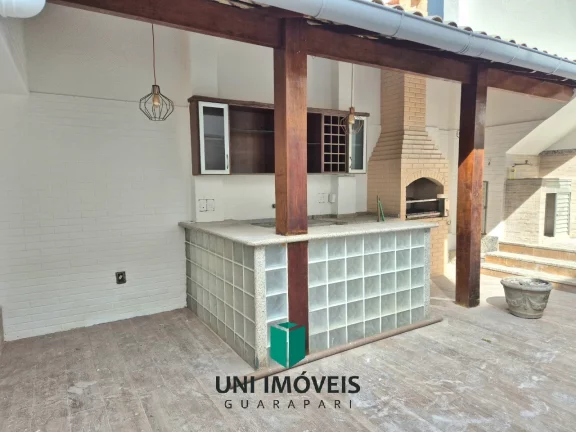 Imagem Casa à venda no Centro de Guarapari - Excelente oportunidade para investidores!