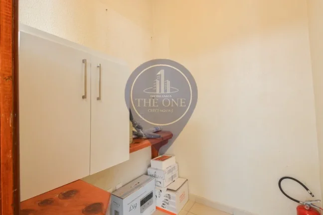 Imagem Casa Comercial à Venda em São Paulo-SP, Bairro Cambuci: 5 Salas, 2 Banheiros, 181m² de Área