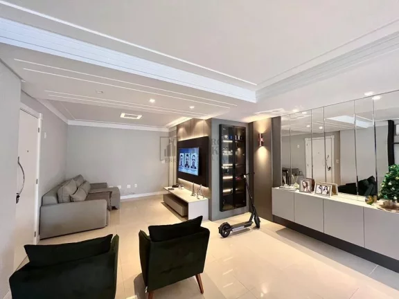 Imagem Apartamento com 3 suítes à venda no Centro de Balneário Camboriú/SC
