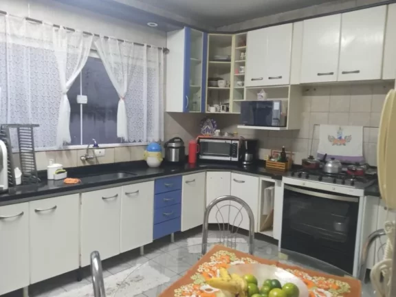 Imagem Sobrado com 3 dormitórios à venda, 197 m² por R$ 650.000,00 - Vila Oceania - Poá/SP