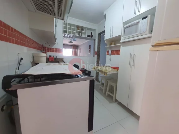 Imagem Apartamento linear, 2 quartos, mobiliado, Algodoal - Cabo Frio
