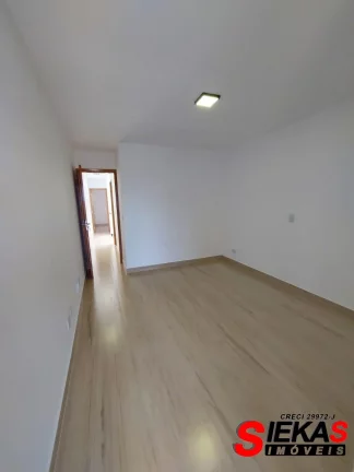 Imagem Imperdível oportunidade: Casa à venda na Vila São Geraldo, São Paulo-SP! 3 quartos, 1 suíte, 1 sala, 2 banheiros, 2 vagas, 108m².