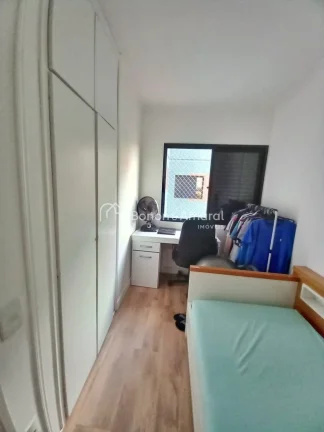 Imagem Apartamento espaçoso no coração do Bosque com uma localização privilegiada:

Situado em uma rua...