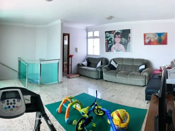 Imagem COBERTURA DE LUXO - 5Quartos, sendo 2 suítes + 4Vagas livres
1º PISO:
? Sala para 02 ambientes, co...