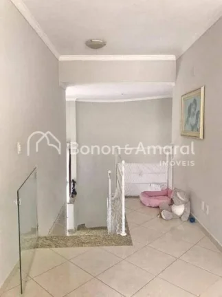 Imagem Casa à venda em condomínio fechado em Valinhos/SP!

Ótima casa à venda com 3 suítes, quintal, 3...