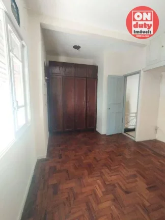 Imagem Sobrado com 2 quartos por R$ 1.500.000 no Embaré em Santos