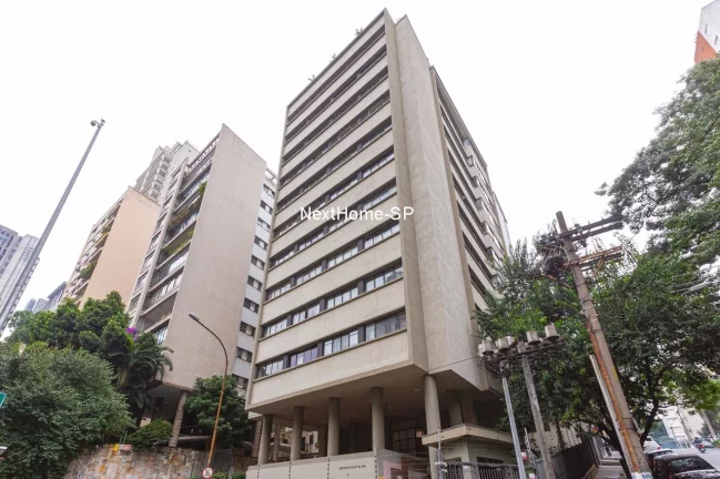 Imagem Apartamento de 198m ao lado do Parque Triano com 3 suítes amplo living, lavabo, cozinha, área de serviço e 1 vaga