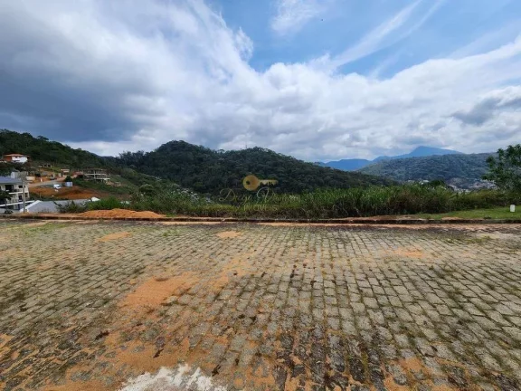 Imagem Terreno em Condomínio para Venda em Teresópolis / RJ no bairro Barra do Imbuí