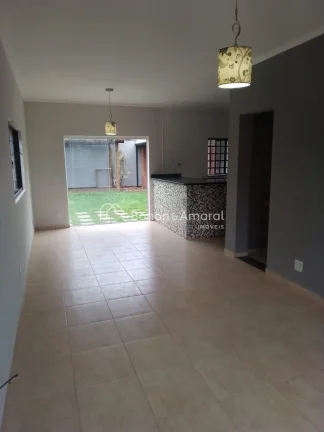 Imagem Linda casa Ã  venda em Campinas, com 250 mÂ² de Ã¡rea total e 166,49 mÂ² de Ã¡rea construÃ­da. O imÃ...