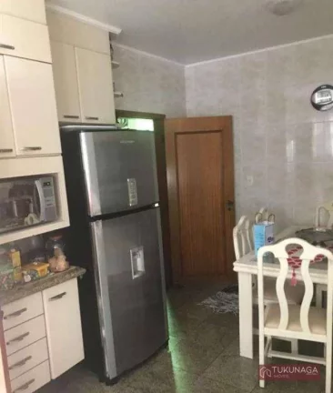Imagem Casa 4 suítes 6 vagas com piscina