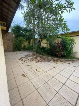 Imagem CASA COM 180 m² - -