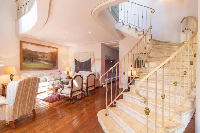Imagem Casa 727 m² privativos,4 suites, 6 vagas e infraestrutura
