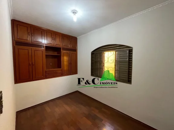 Imagem Casa para Venda em Limeira, Jardim Morro Azul, 3 dormitórios, 1 banheiro, 2 vagas