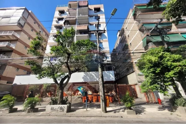 Imagem Cobertura com 115m² e com 3 quartos na Praça Seca, Rio de Janeiro.