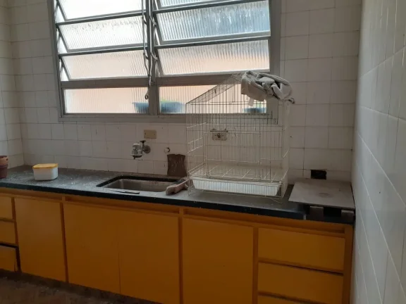 Imagem INVESTIMENTO OU MORADIA !!!! COM TERRENO DE 300 m² E 218 m² DE CONSTRUÇÃO, CASA ASSOBRADADA NO CENTRO, JUNDIAÍ SP