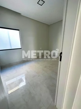 Imagem Casa à venda no Colinas do Rio com 3 quartos, piscina, PETROLINA - PE