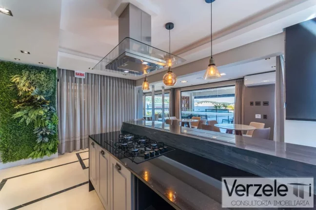 Imagem Apartamento 3 dormitórios para Venda em Balneário Camboriú / SC no bairro Estados