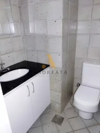 Imagem CENTRO - PRAÇA FLORIANO - MARAVILHO ESPAÇO COMERCIAL PARA LOCAÇÃO COM 245M2 - VALOR R$15.200.00