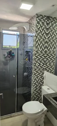 Imagem Apartamento com 47 M², 2 dormitórios, 1 banheiro, sala, cozinha, área de serviços e 1 vaga de ga...