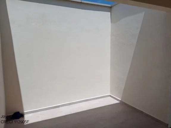 Imagem Vende-se Casa NOVA a 2100m da Praia em Peruíbe.