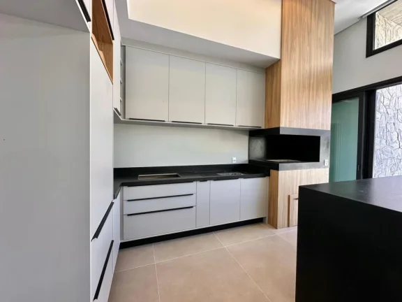 Imagem Casa 4 Dormitórios - Bairro Atlantida