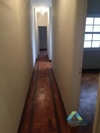 Imagem Excelente sobrado a 5 minutos da estação do metro Ana Rosa com 3 dormitórios, 3 vagas de garagem proximo a principais comércios, avenidas de São Paulo