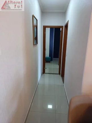Imagem Imperdível apartamento de 2 quartos e 2 suítes no bairro Tupi em Praia Grande-SP, com 90,30m² e vaga de garagem!
