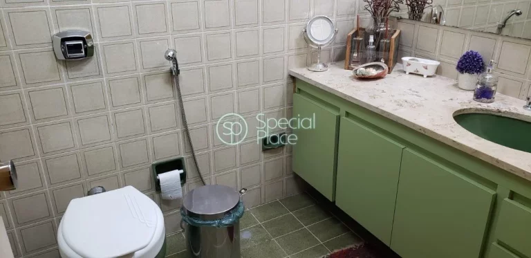 Imagem 127 metros 3 dormitórios 1 suíte dormitório de empregada e banheiro Piscina Quadra Salão de fest...