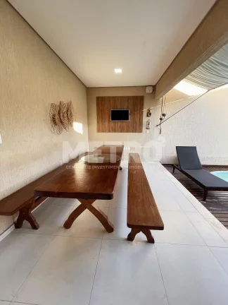 Imagem Casa à venda no bairro Km2 com 4 suítes, uma com closet, hidro, PETROLINA - PE