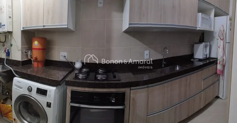 Imagem Lindo apartamento com 3 quartos sendo 1 suíte. A sala ampla, banheiros com box de vidro. Sacada gou...