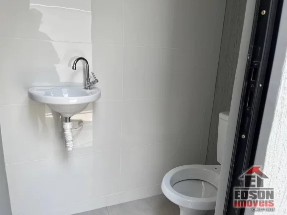 Imagem Linda Casa, 2 Quartos, sendo 1 Suíte, Área Gourmet