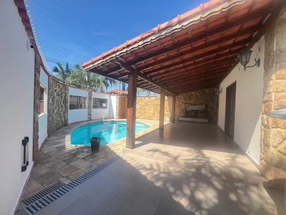 Imagem Casa para Venda em Praia Grande, Real, 3 dormitórios, 1 suíte, 1 banheiro, 4 vagas