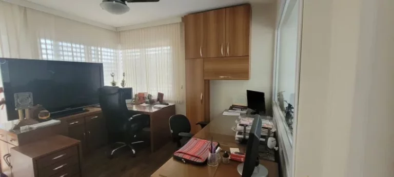 Imagem Casa com 3 dormitórios Condomínio Fechado no bairro Ratones