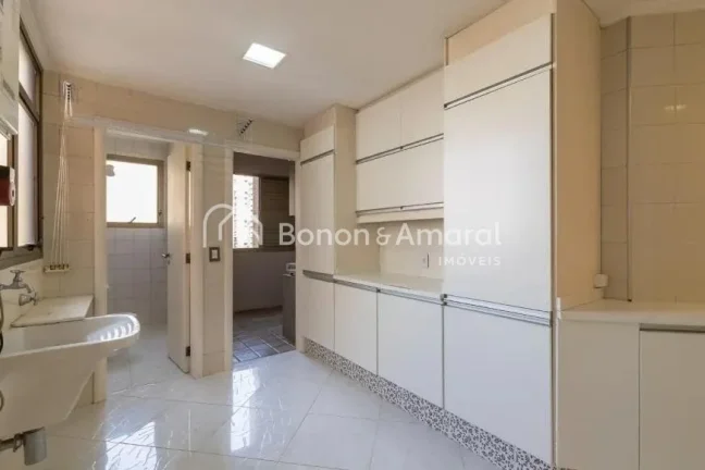Imagem Viva com conforto, espaço e praticidade em um dos bairros mais valorizados da cidade!
Este amplo ap...