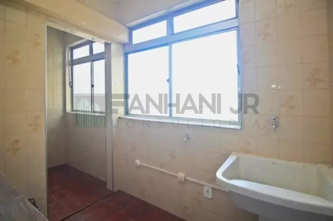 Imagem Imperdível oportunidade de apartamento à venda no Jardim Paulista, São Paulo-SP: 3 quartos, 1 suíte, 3 salas, 3 banheiros, 1 vaga de garagem, 170m².