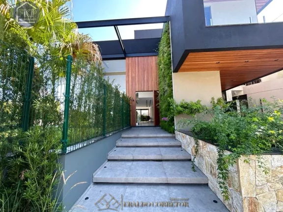 Imagem Casa Alto Padrão 5 Suítes!