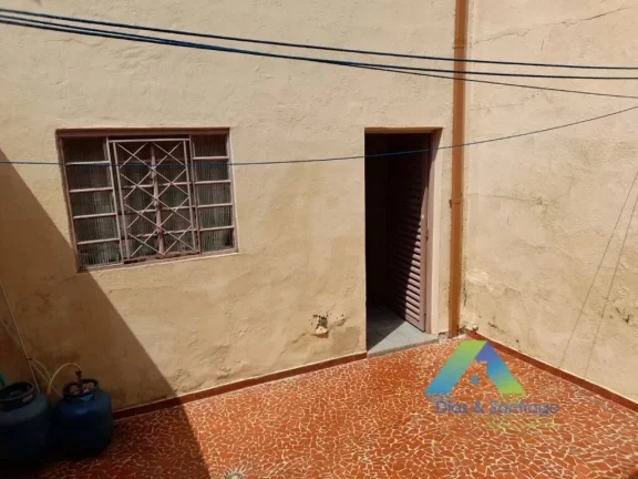 Imagem Sobrado com 2 Quartos e 1 banheiro à Venda, 120 m²