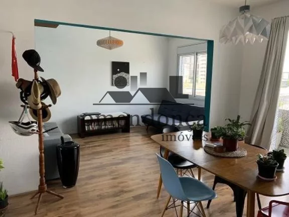 Imagem Apartamento charmoso na Vila Madalena em predinho dos anos 70, todo reformado.