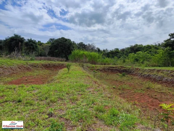 Imagem Chácara à venda em Bandeirantes, 10 Hectares e casa com 2 quartos, 42,00m2