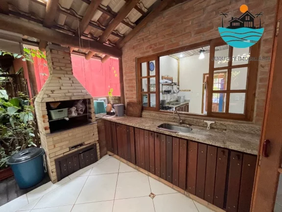 Imagem Casa em Juquehy para Alugar Anual Condomínio fechado com 4 suítes, 300m da praia, piscina coletiva, churrasqueira privativa | Juquehy Imobiliária