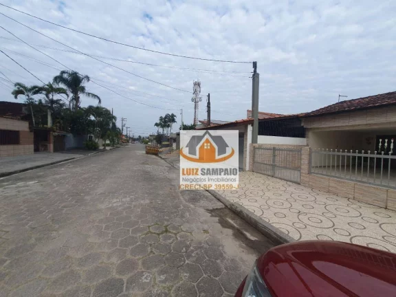 Imagem Casa, 2 Dormitórios, 300m da Praia Satélite