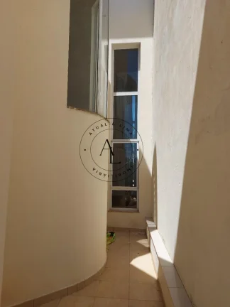 Imagem Encanto e Exclusividade: Casa em Condomínio de Alto Padrão em Valinhos com Conforto e Segurança!