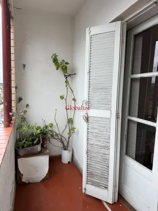 Imagem Apartamento 2 Dormitórios com Sacada no Macuco Santos R$300 milll
